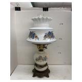 Vntg floral hurricane lamp