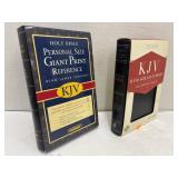 2 Bibles