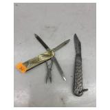 2 Pocket Knives