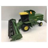 Combine, John Deere Ertl Toy