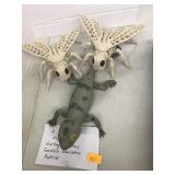 2 Skeleton Flies, Vntg Gekko
