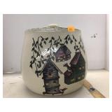 Home and Garden Pot w Lid