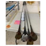 4 Vntg MacGregor/Titleist golf clubs & balls