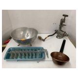 4cnt Vntg Kitchen Items
