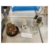 Lot of miniature oil lamps