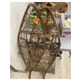 Vntg wood & leather snow shoes