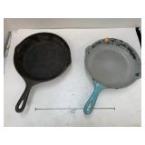 2cnt Cast Iron Skillets