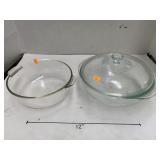 2cnt Pyrex Dishes