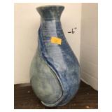 Heavy Vase Market ST on Bottom