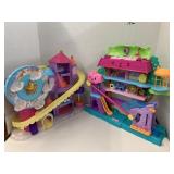 2 Polly Pocket Play Toys