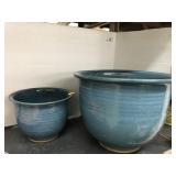 2 Pots, Ceramic?
