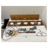 Wood wall hangers & decor