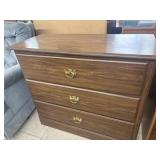 3 Drawer Dresser (top drawer missing guide)