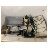 2 Lunch Boxes w Light, maxi Tune