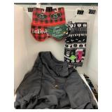 2 Dog Bandanas, Leggings, Sweatshirt