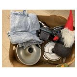 Jeans, pans, decor, misc