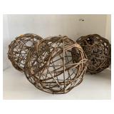 3 Curly Willow Balls Decorations