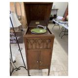 Rare Mandel phonograph, needs spring repaired