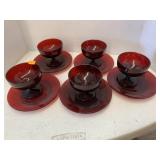 5cnt Red Glass Dishes
