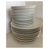 Vntg Plates, 15 Small and 13 Large, Kaysons