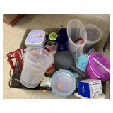 2 boxes of kitchen items