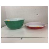 Pyrex bowl and pie pan