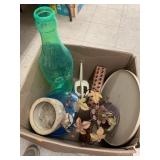 Box of decor and misc