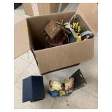 Birdhouse decor and misc