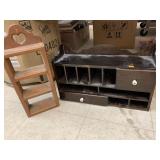 2cnt small shelves