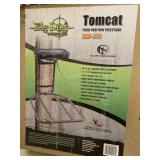 Tomcat tree stand