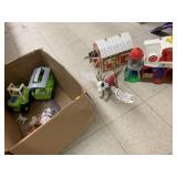 2cnt Barn Toys, Tractor, misc