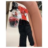 4 ? Costumes, Minnie Mouse and Cat?