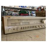 Stereo receiver