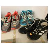 3cnt shoes, pink pair has no size