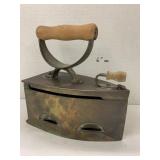 Vntg iron, broken handle
