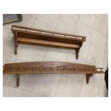 2cnt wooden shelves, 1 broken side