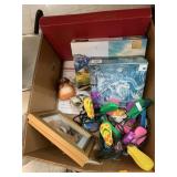Box of decor, puzzles, misc