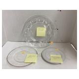 Vntg Pyrex deviled egg plate, plate, & saucer