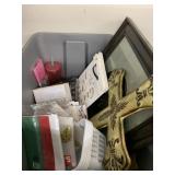 Tote of Decor, Towel hook, misc