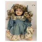 Vntg Porcelain Doll, Kneeling