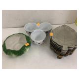 Cabbage Bowl, Dot Condiments, Leaf Plates