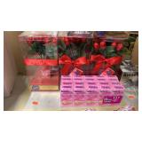 4 chocolate roses, kiss, branches hearts