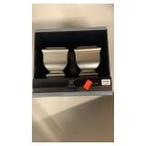 1 package of Finials