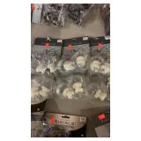 6 packages Finials white