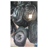 4 rolls of 7 gal black trash bags