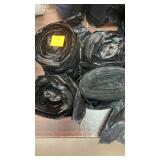 4 rolls of 7 gal black trash bags