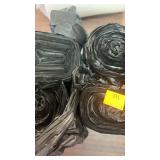4 rolls of 7 gal black trash bags