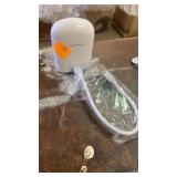 Wireless earbuds with charger