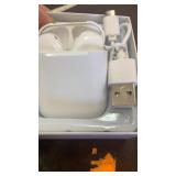 Wireless earbuds with charger