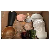 Misc box of glass wear